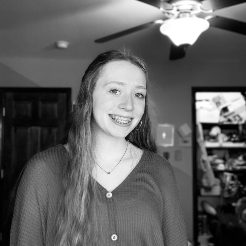 Meet your Posher, Alexis